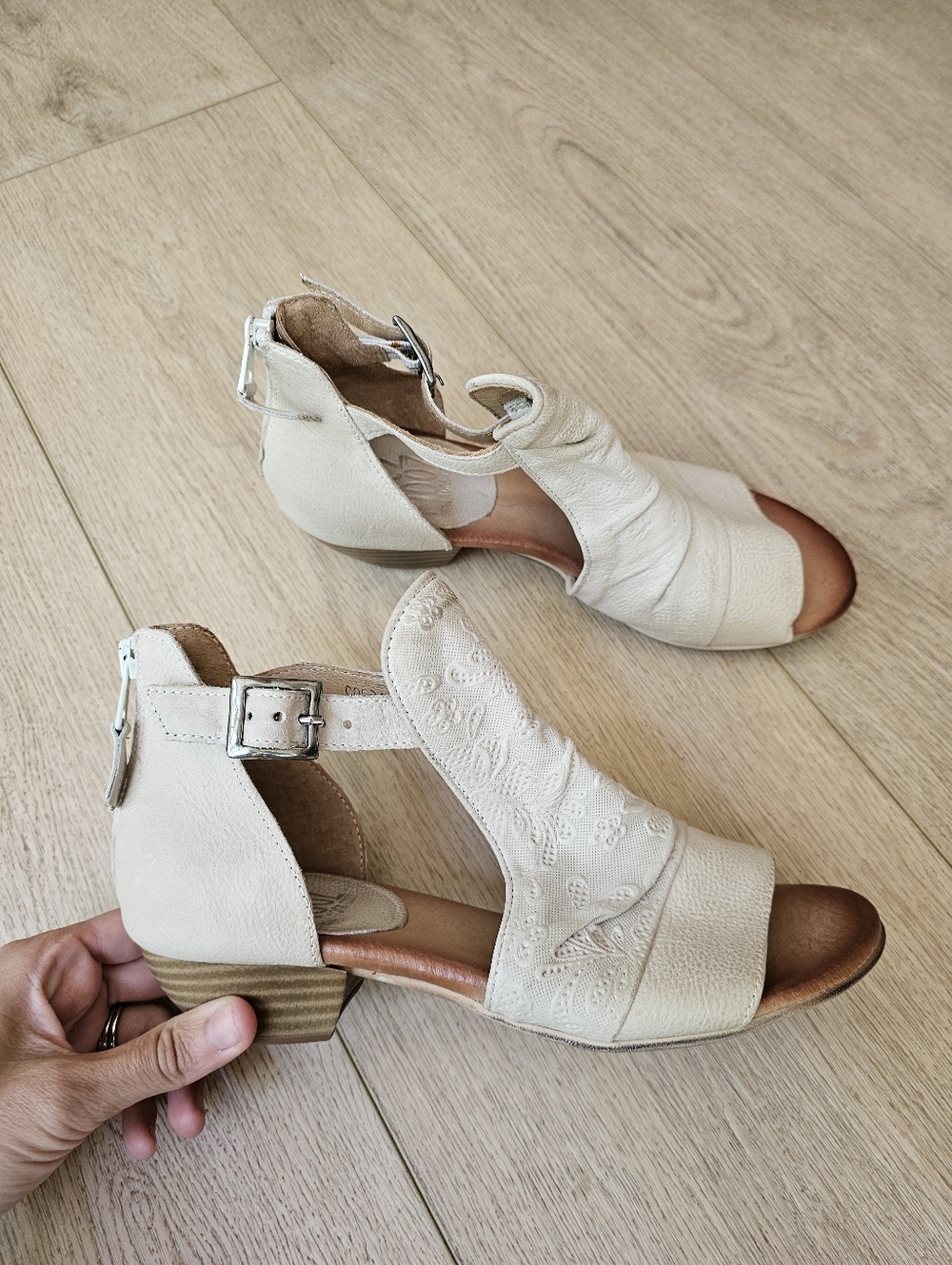 Miz Mooz Leather Heeled Sandals Open Toe Corra Linen Tooled Leather